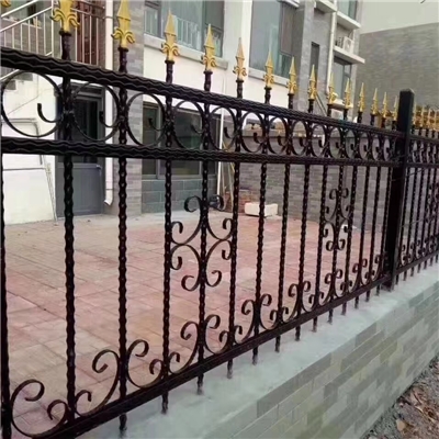 铁艺围挡护栏